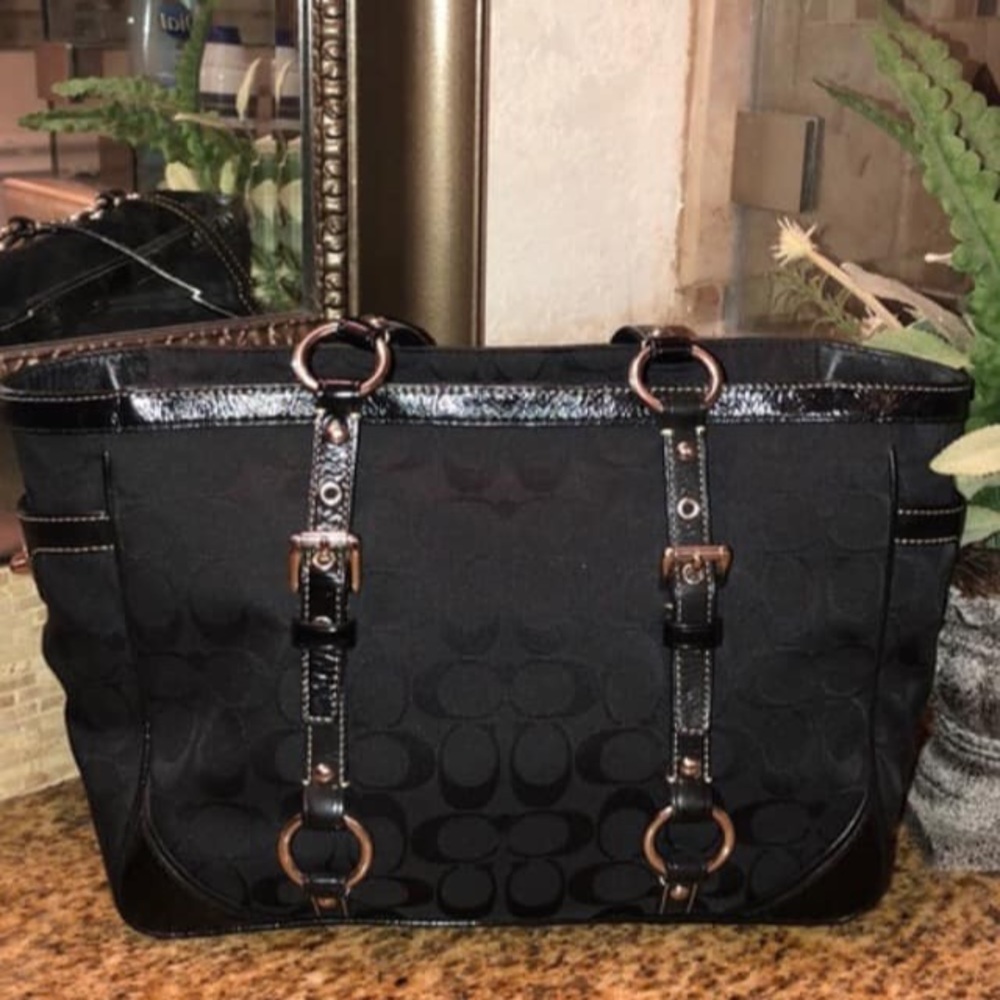Authentic Coach Bag - Picture 2 of 3